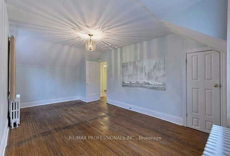 103 Keele Street, Toronto, ON, M6P 2J8 - 7