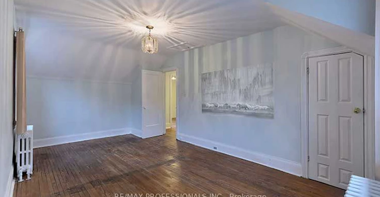 103 Keele Street, Toronto, ON, M6P 2J8 - 7