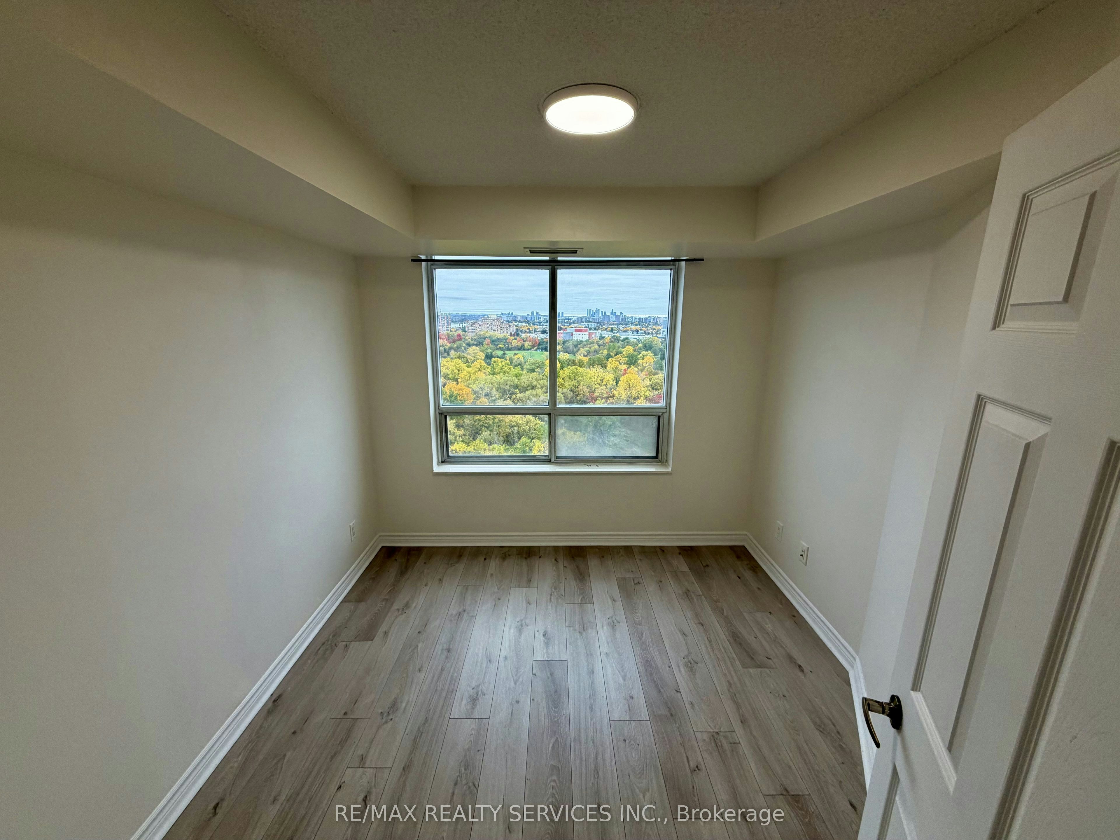 1630-700 Humberwood Boulevard, Toronto, ON, M9W 7J4 - 10