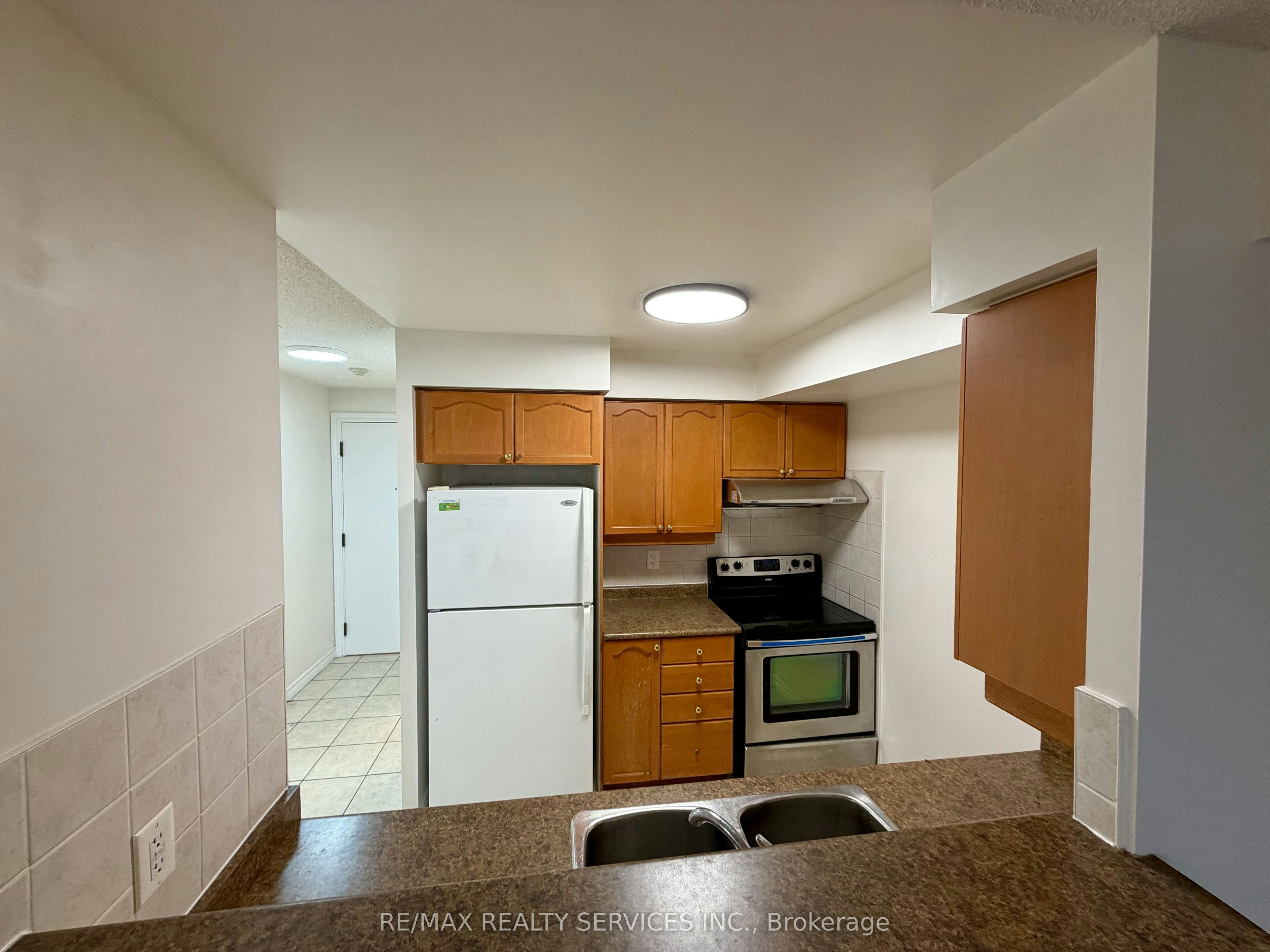 1630-700 Humberwood Boulevard, Toronto, ON, M9W 7J4 - 5