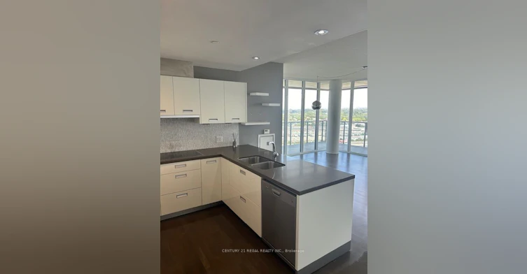 2111-90 Parklawn Road, Toronto, ON, M8Y 0B6 - 2