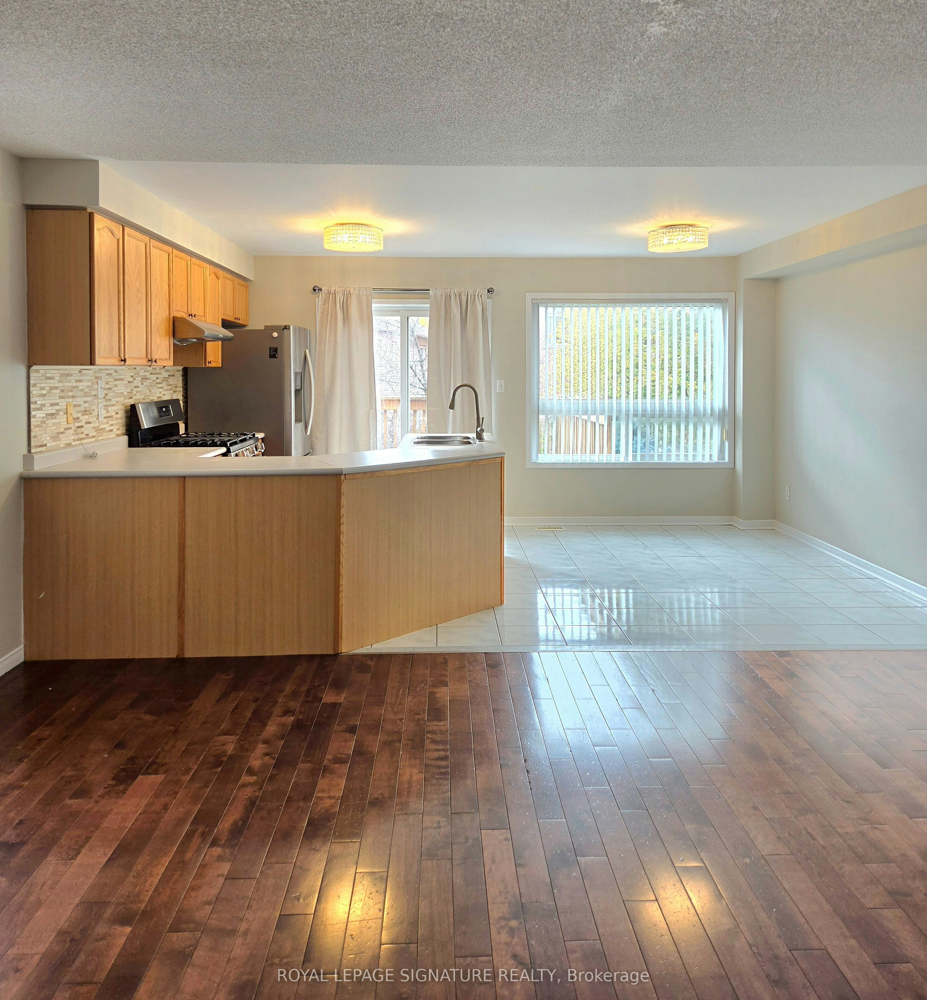 7212 Sedan Square, Mississauga, ON, L5W 1K3 - 2