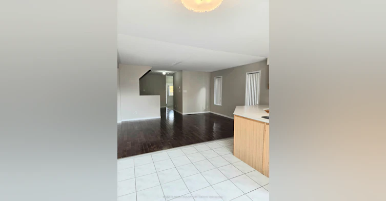 7212 Sedan Square, Mississauga, ON, L5W 1K3 - 4