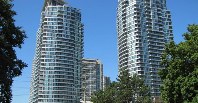 1304-33 Elm Drive, Mississauga, ON, L5B 4M2