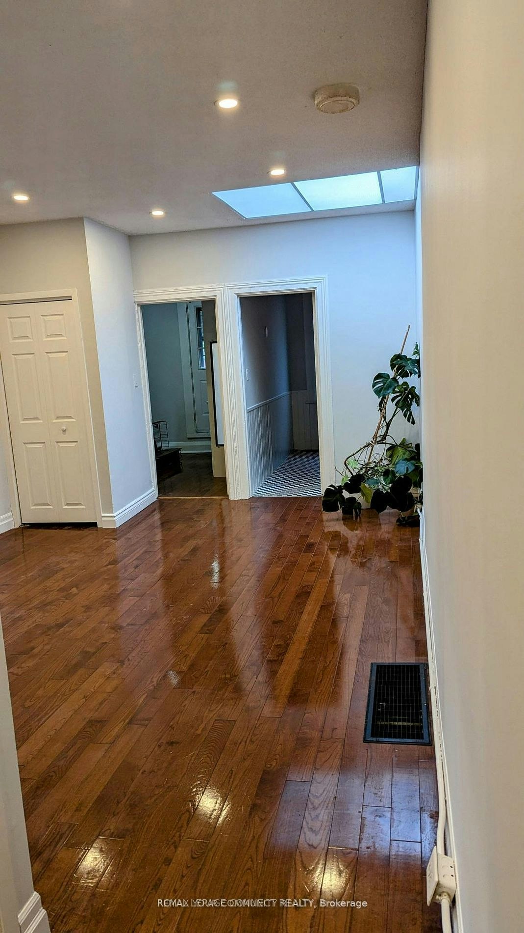 Unit 3-59 Gwynne Avenue, Toronto, ON, M6K 2C5 - 6