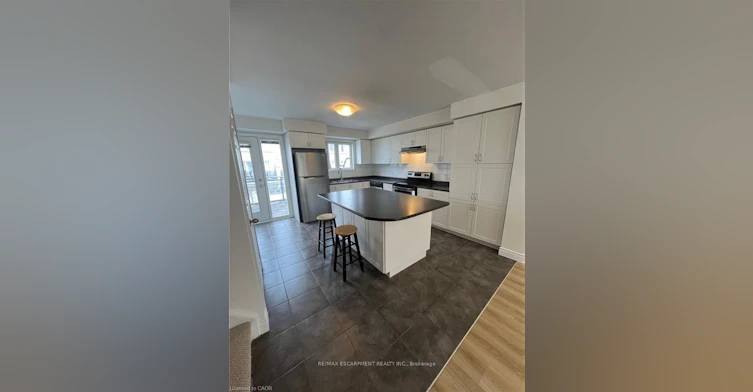 8-2891 Rio Court, Mississauga, ON, L5M 0S4 - 2