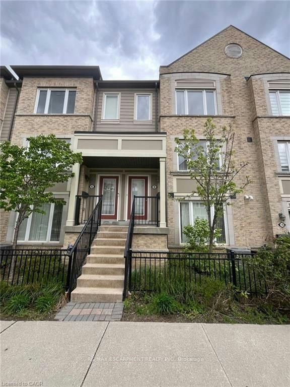 8-2891 Rio Court, Mississauga, ON, L5M 0S4