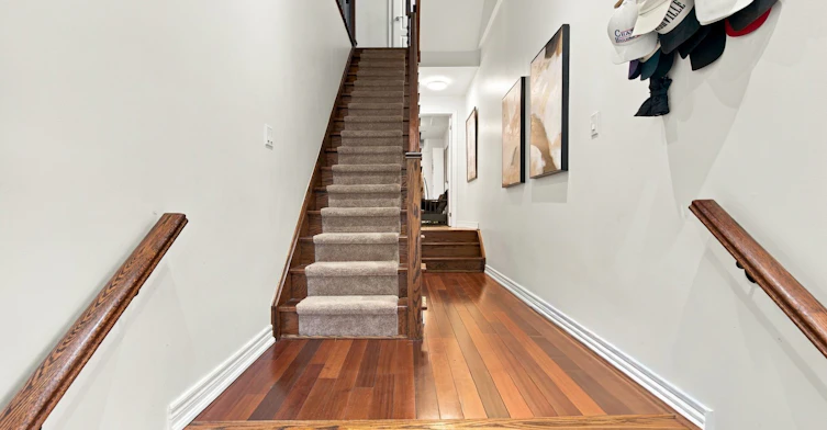 38 Bell Manor Drive, Toronto, ON, M8Y 0A4 - 3