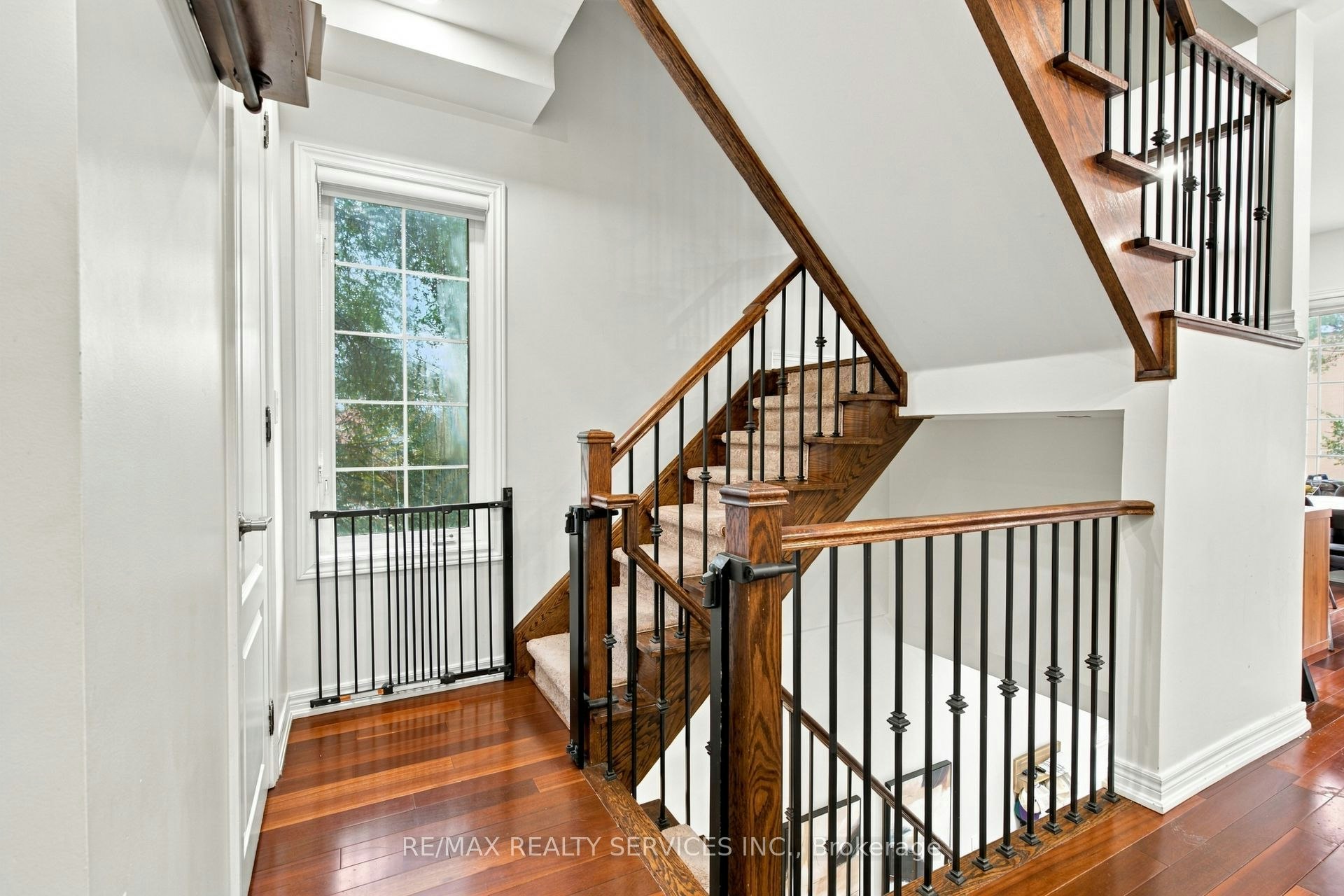 38 Bell Manor Drive, Toronto, ON, M8Y 0A4 - 16