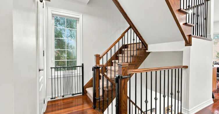 38 Bell Manor Drive, Toronto, ON, M8Y 0A4 - 16