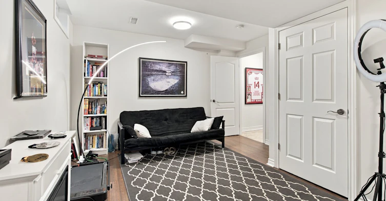 38 Bell Manor Drive, Toronto, ON, M8Y 0A4 - 29