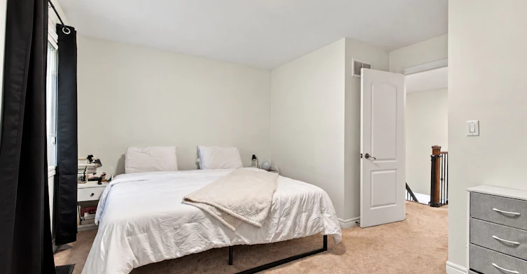 38 Bell Manor Drive, Toronto, ON, M8Y 0A4 - 20
