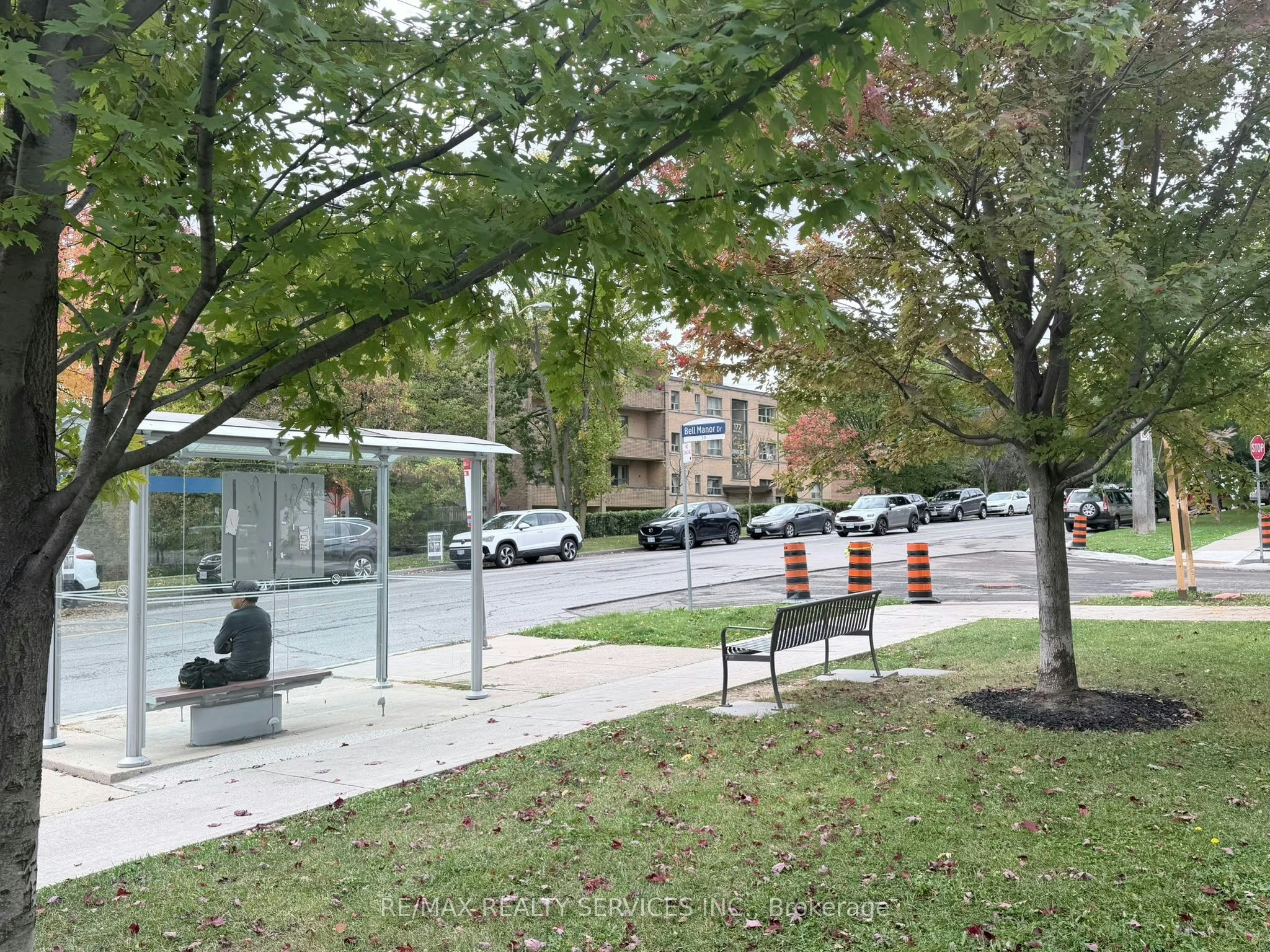 38 Bell Manor Drive, Toronto, ON, M8Y 0A4 - 33