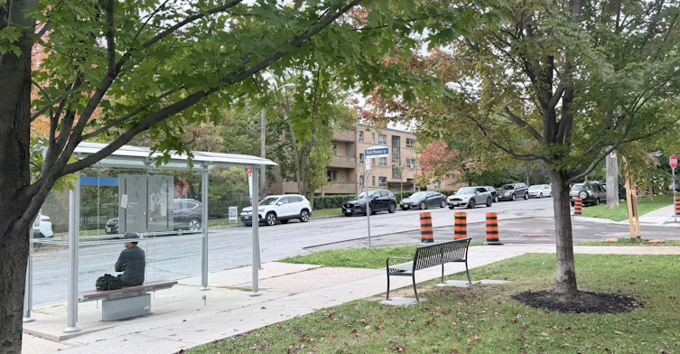 38 Bell Manor Drive, Toronto, ON, M8Y 0A4 - 33