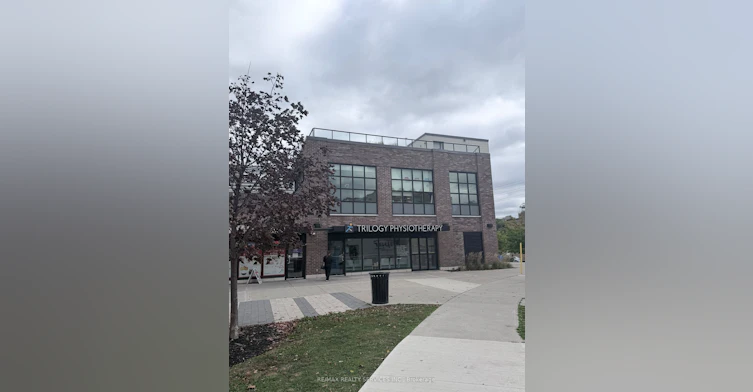 38 Bell Manor Drive, Toronto, ON, M8Y 0A4 - 38