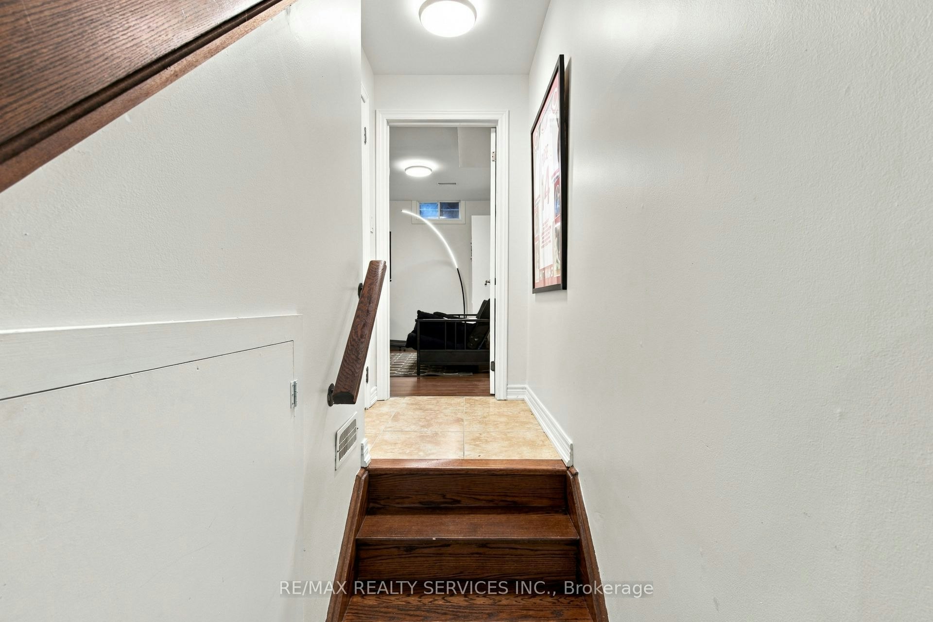 38 Bell Manor Drive, Toronto, ON, M8Y 0A4 - 27