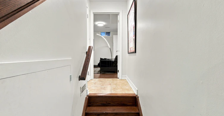 38 Bell Manor Drive, Toronto, ON, M8Y 0A4 - 27