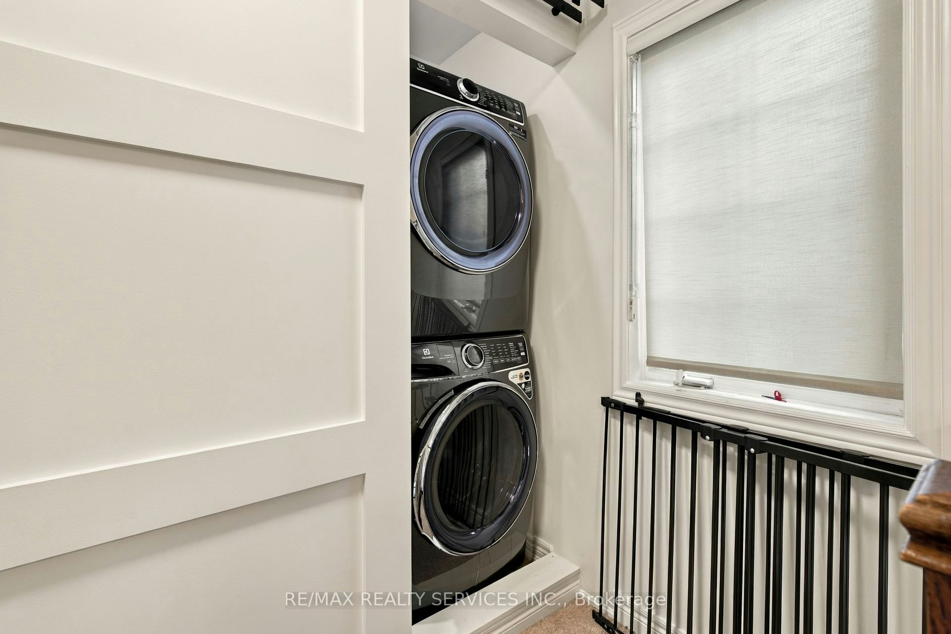 38 Bell Manor Drive, Toronto, ON, M8Y 0A4 - 18