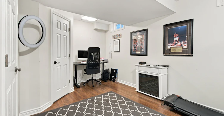 38 Bell Manor Drive, Toronto, ON, M8Y 0A4 - 28