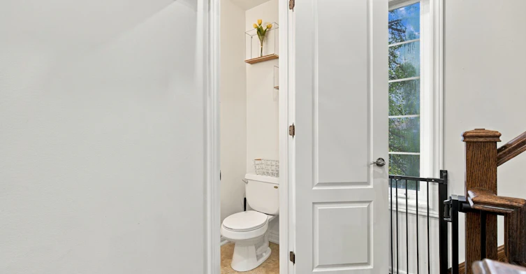 38 Bell Manor Drive, Toronto, ON, M8Y 0A4 - 15