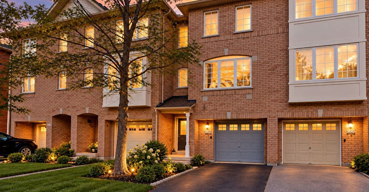 162-80 Acorn Place, Mississauga, ON, L4Z 4C7