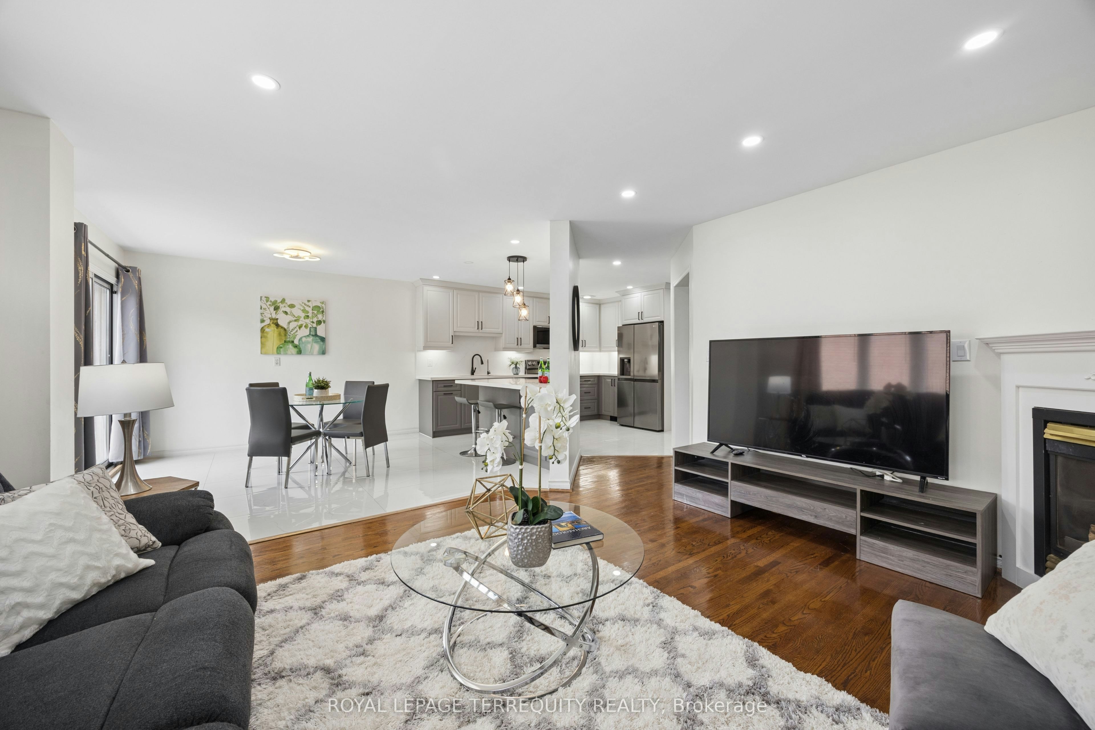 7339 Black Walnut Trail, Mississauga, ON, L5N 7M3 - 9