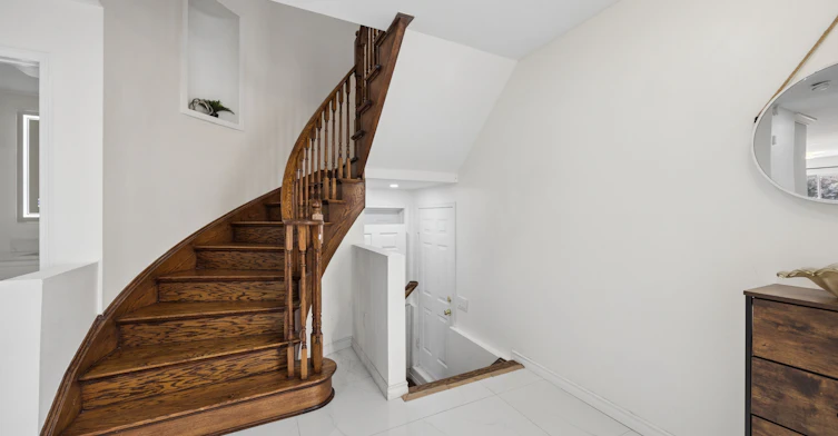 7339 Black Walnut Trail, Mississauga, ON, L5N 7M3 - 5