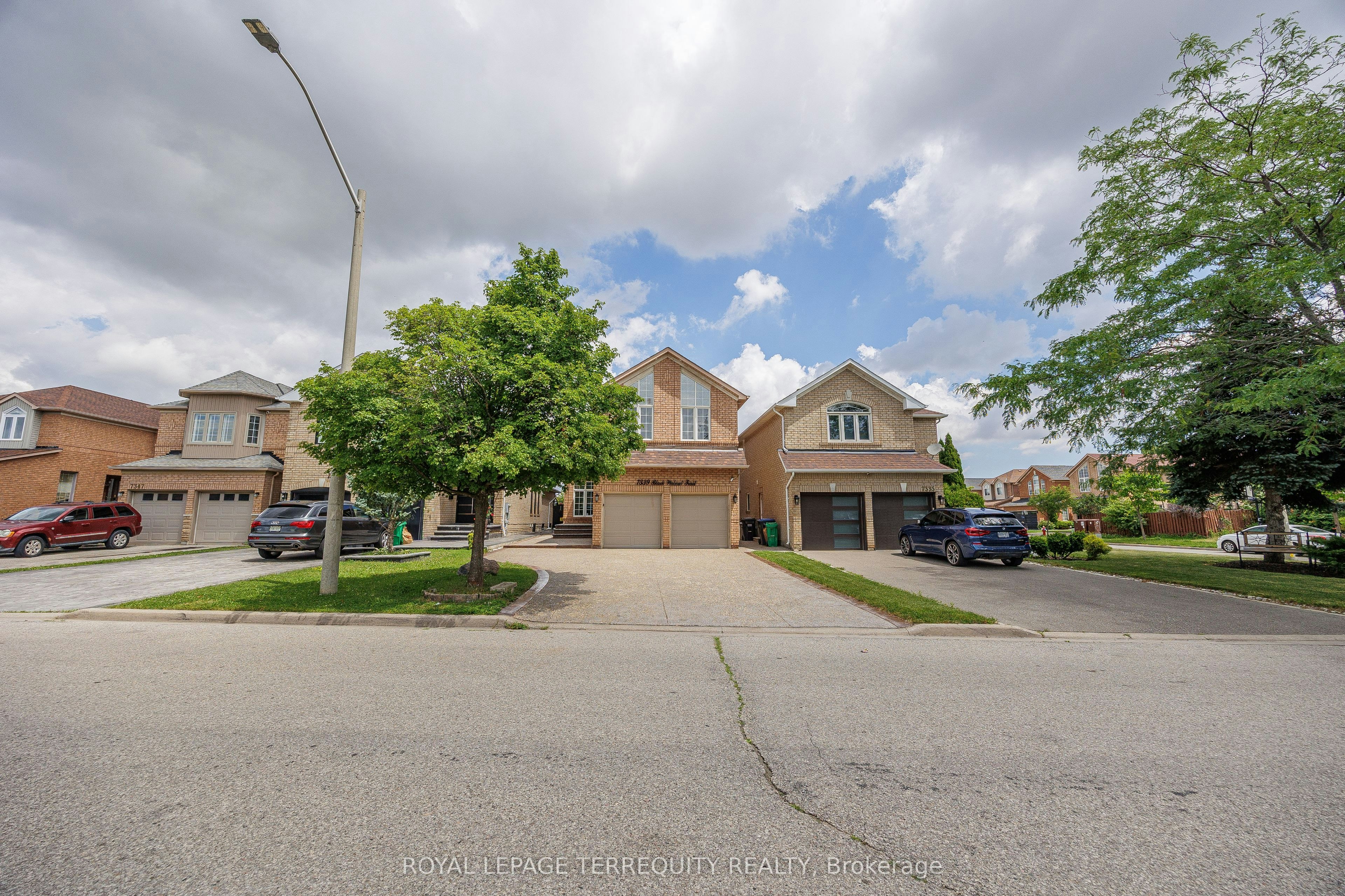 7339 Black Walnut Trail, Mississauga, ON, L5N 7M3 - 38
