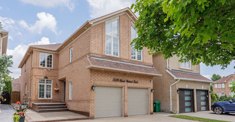 7339 Black Walnut Trail, Mississauga, ON, L5N 7M3 - 2