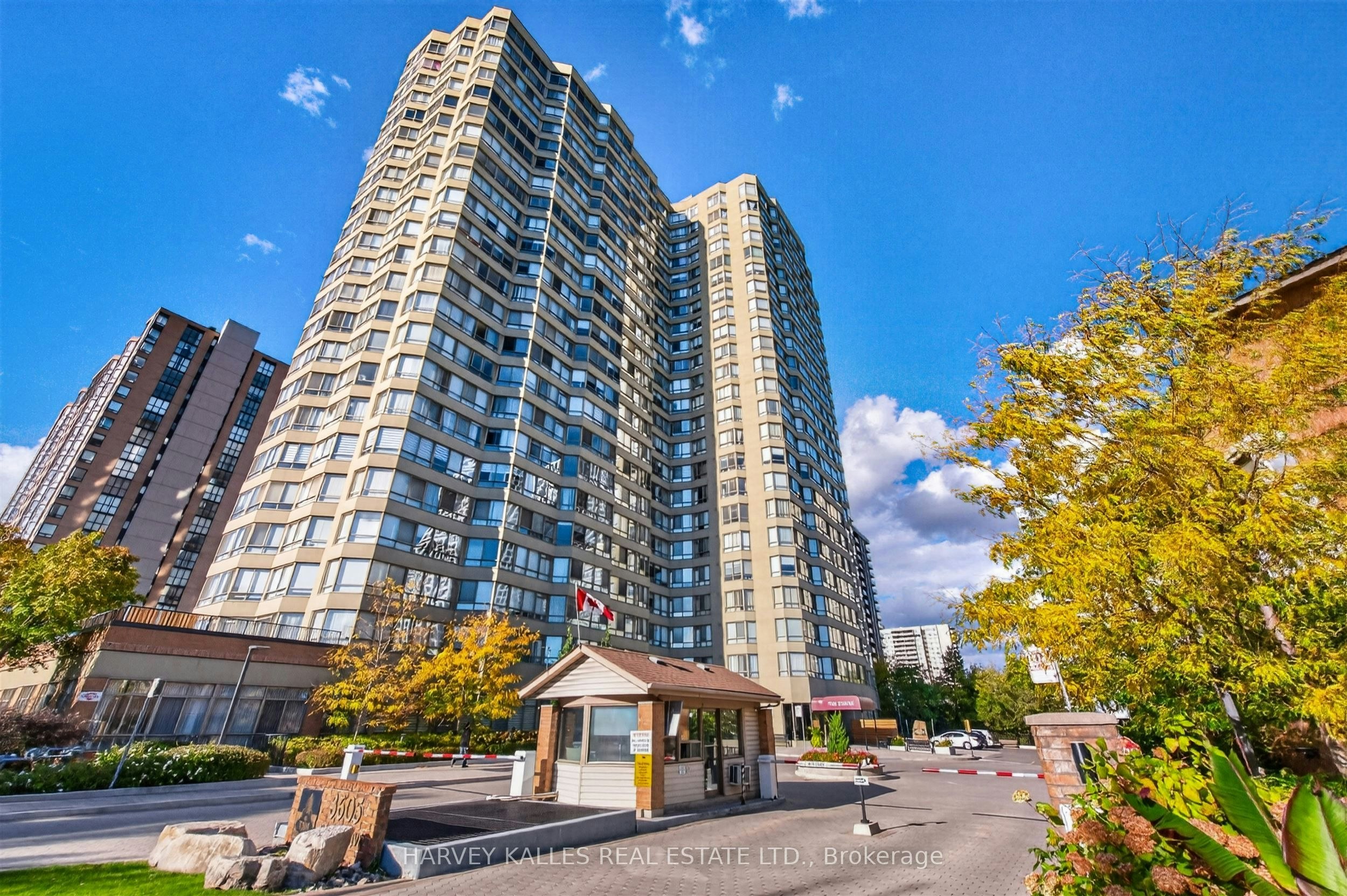 PH4-3605 Kariya Drive, Mississauga, ON, L5B 3J4