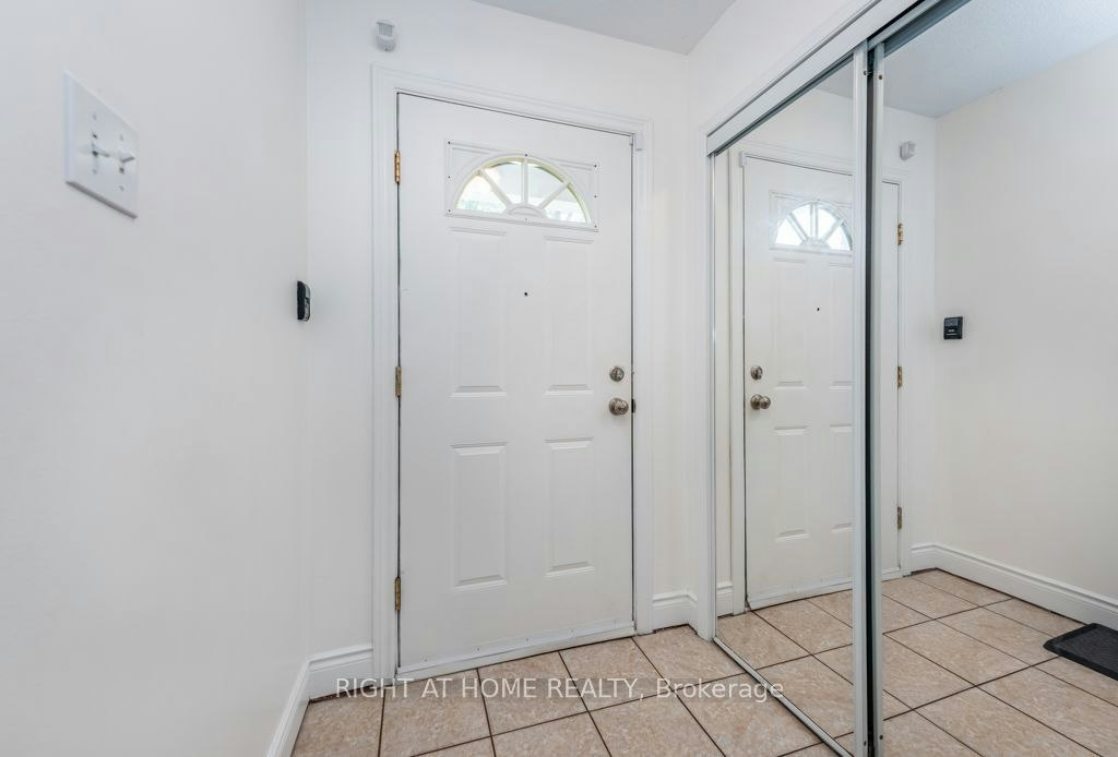 83-5958 Greensboro Drive S, Mississauga, ON, L5M 5Z9 - 5