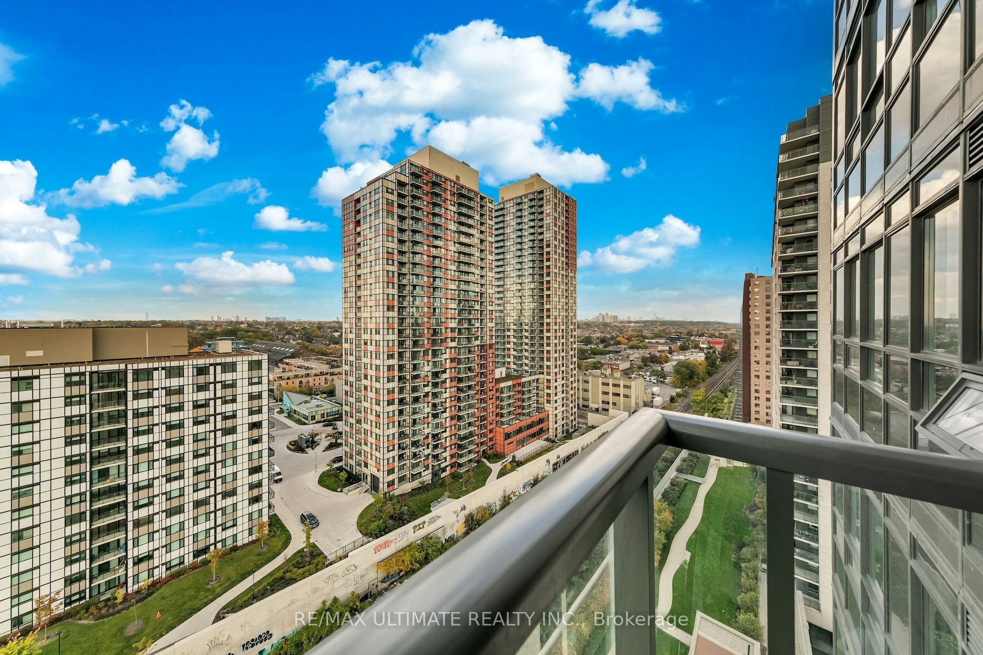 1709-1420 Dupont Street, Toronto, ON, M6H 0C2 - 30