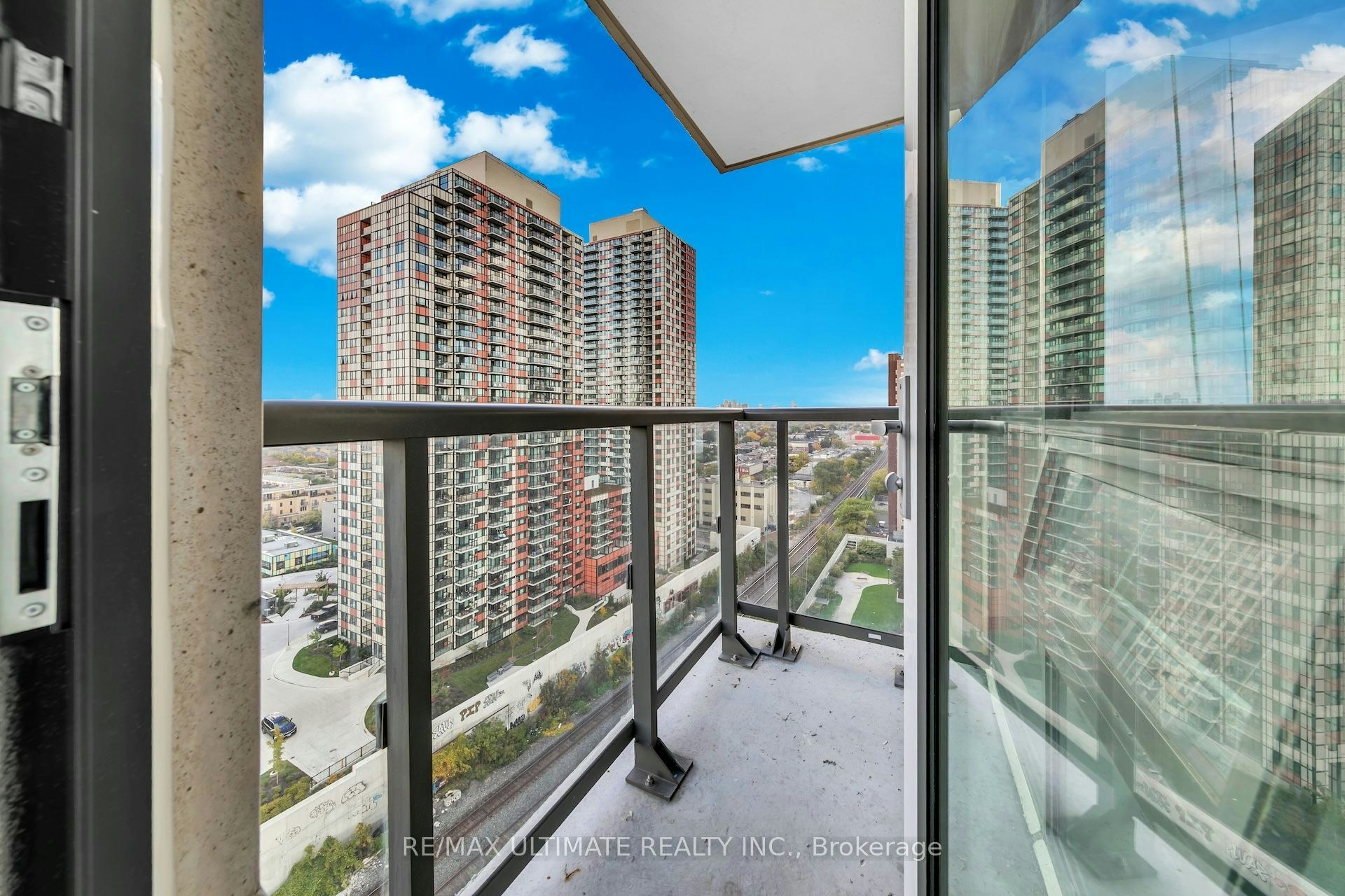1709-1420 Dupont Street, Toronto, ON, M6H 0C2 - 28