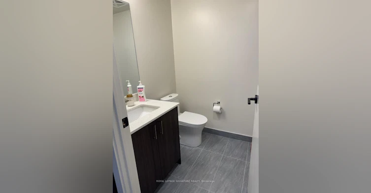 102-8010 Derry Road N, Milton, ON, L9T 9N3 - 9