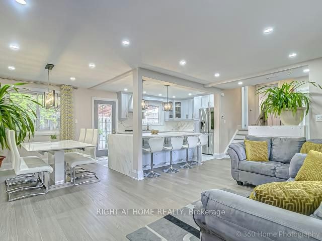 1179 Queens Avenue, Oakville, ON, L6H 2B7