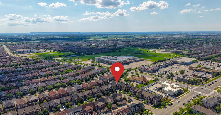 5578 Waterwind Crescent, Mississauga, ON, L5M 0G2