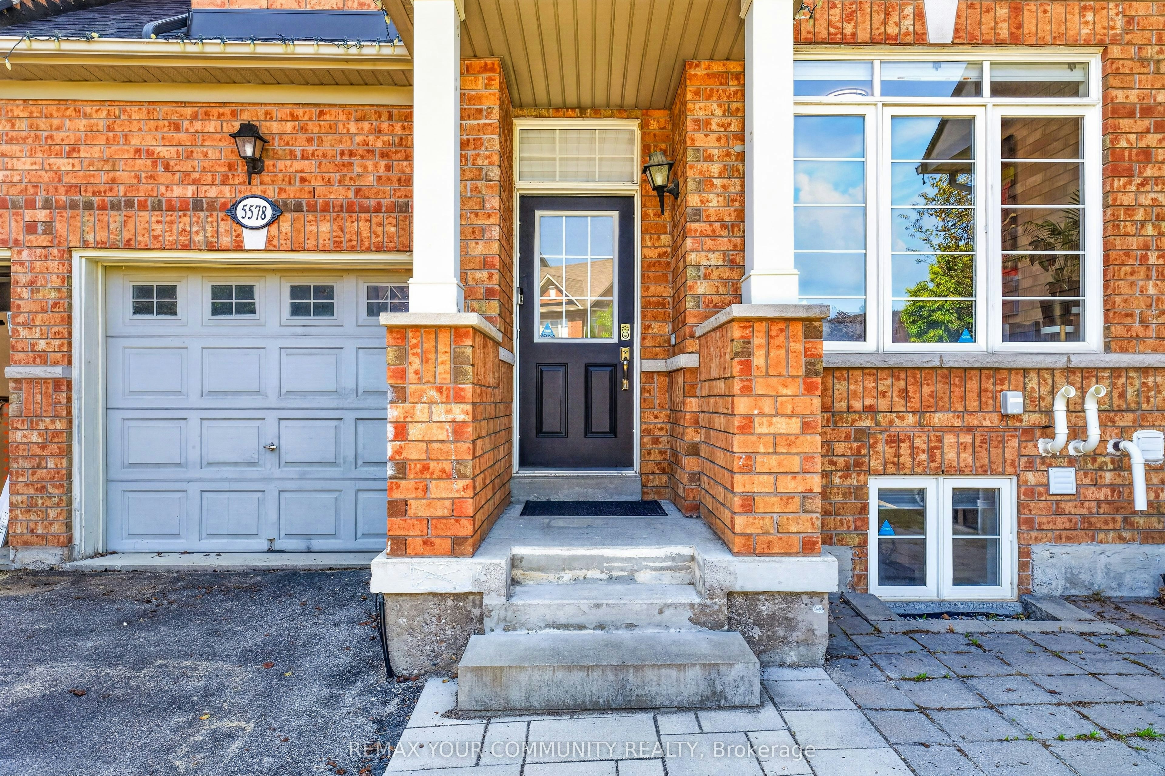 5578 Waterwind Crescent, Mississauga, ON, L5M 0G2 - 8