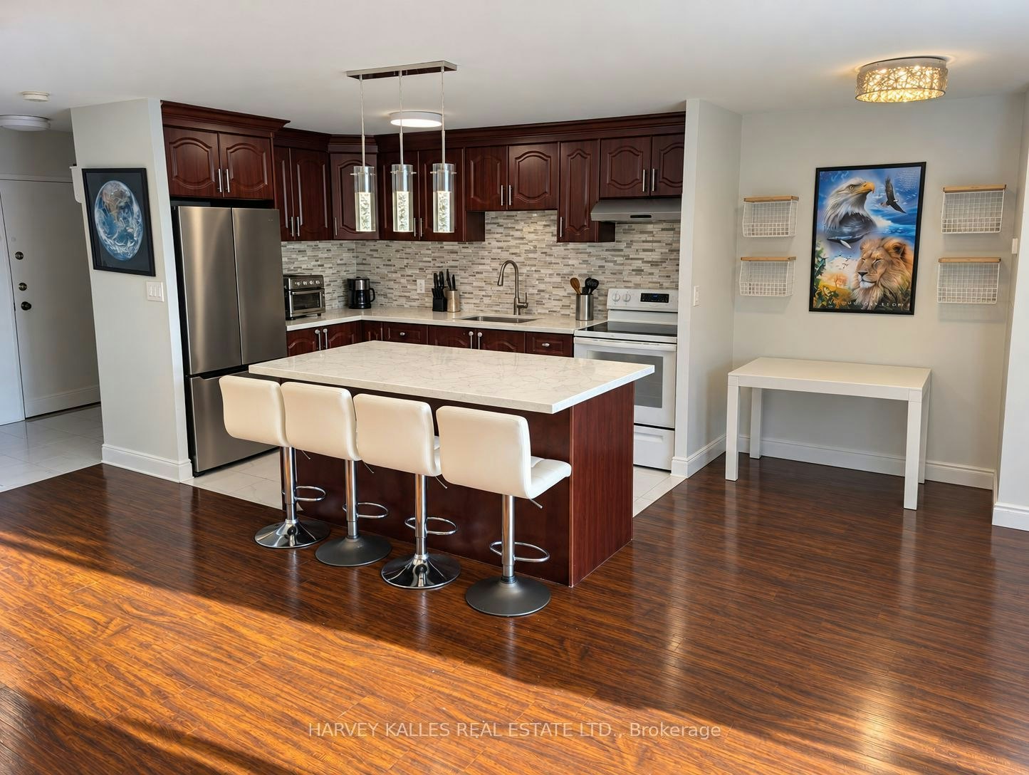 412-3025 The Credit Woodlands Drive, Mississauga, ON, L5C 2V3 - 2
