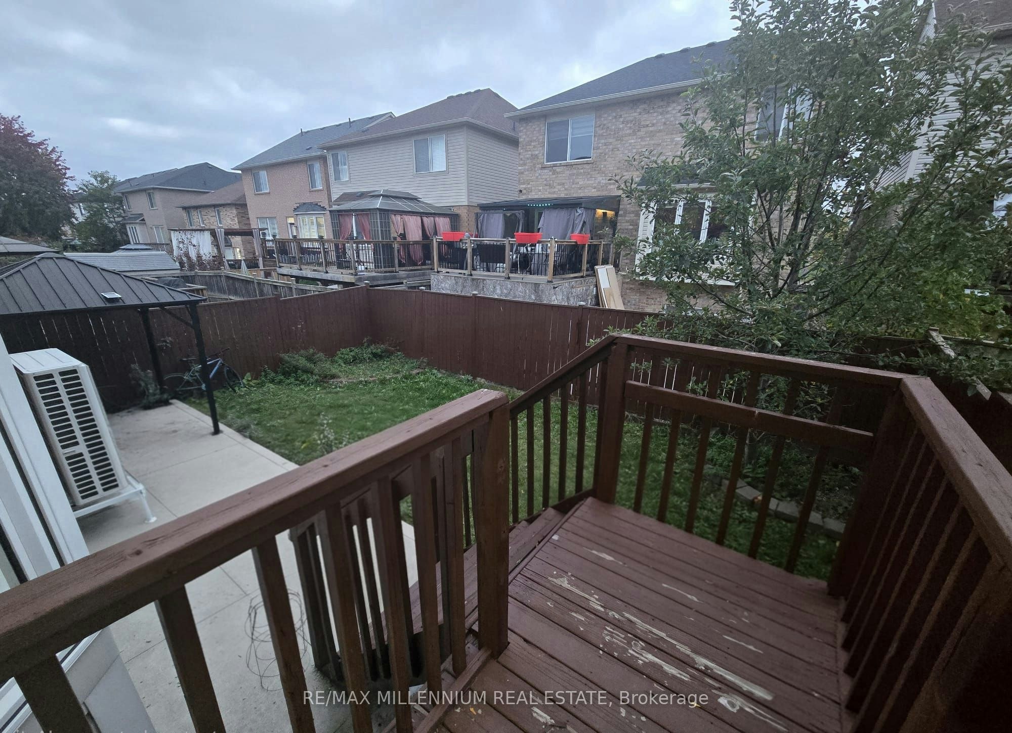 31 Ponymeadow Way, Brampton, ON, L6X 0M2 - 12