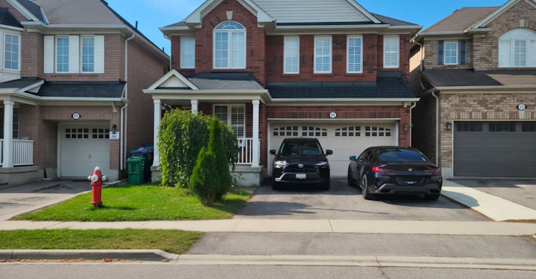 31 Ponymeadow Way, Brampton, ON, L6X 0M2