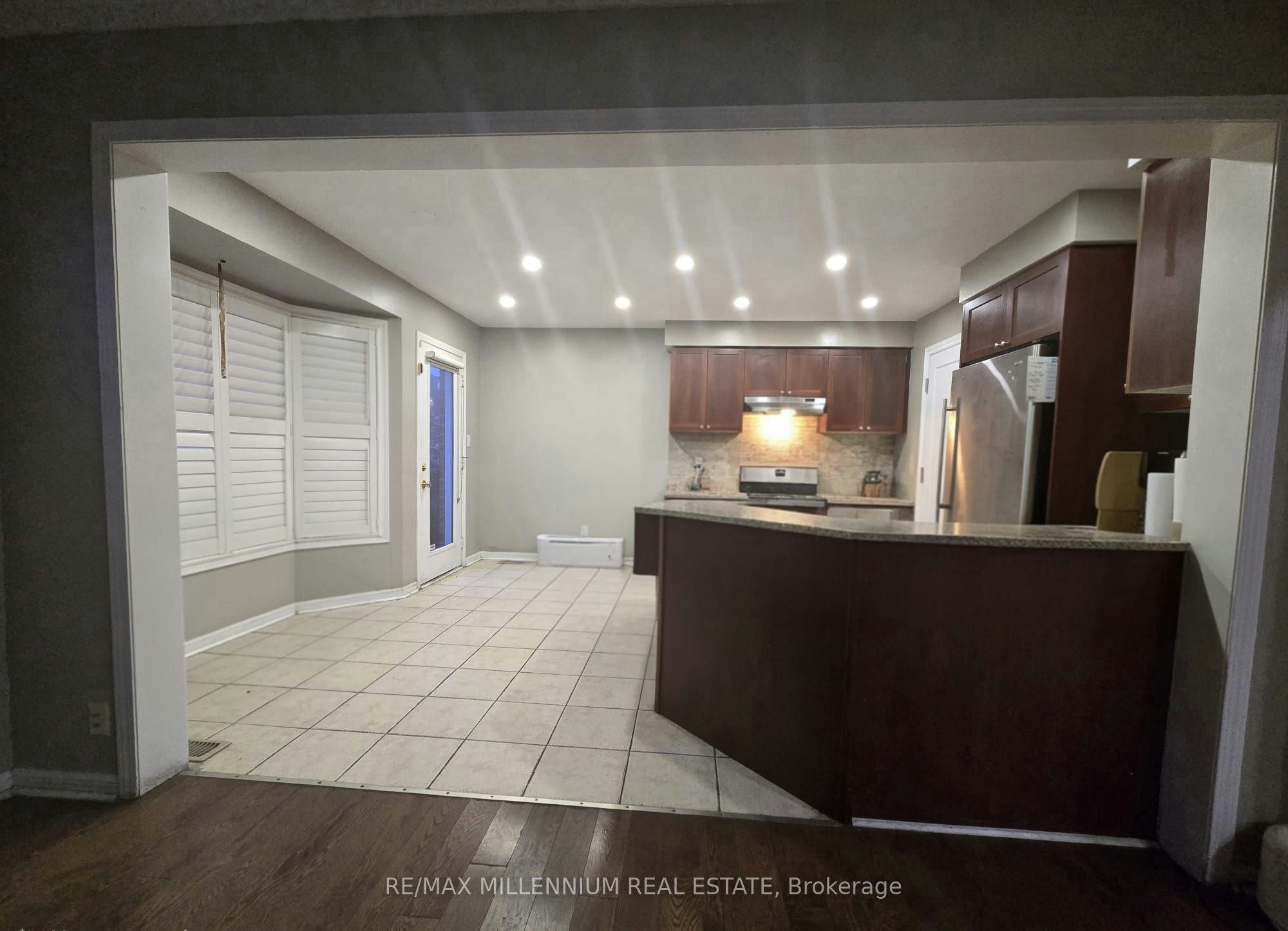 31 Ponymeadow Way, Brampton, ON, L6X 0M2 - 10