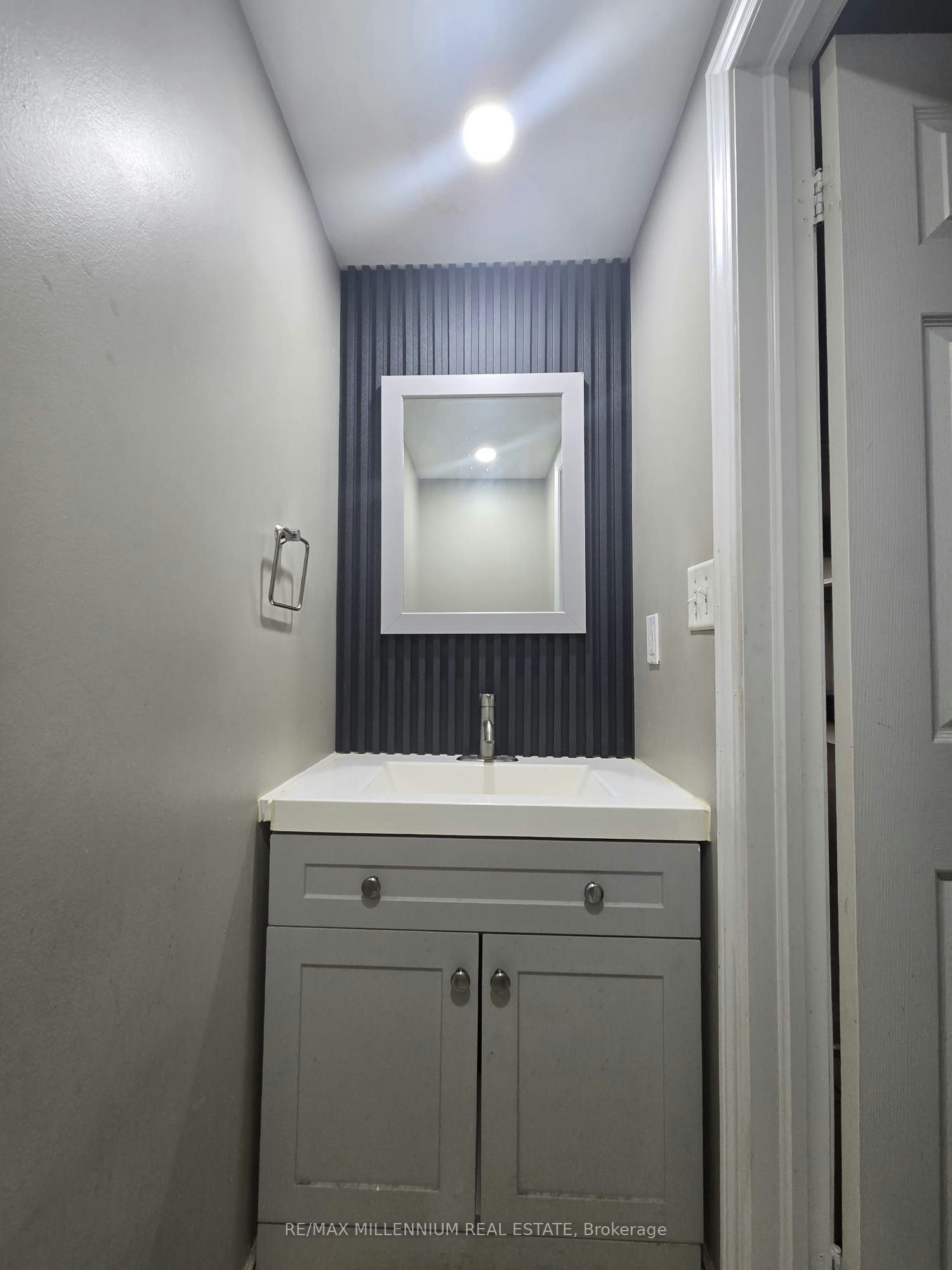 31 Ponymeadow Way, Brampton, ON, L6X 0M2 - 4