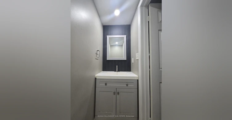 31 Ponymeadow Way, Brampton, ON, L6X 0M2 - 4