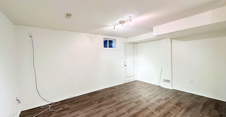 Bsmt-62 Beaver Avenue, Toronto, ON, M6H 2G1 - 4