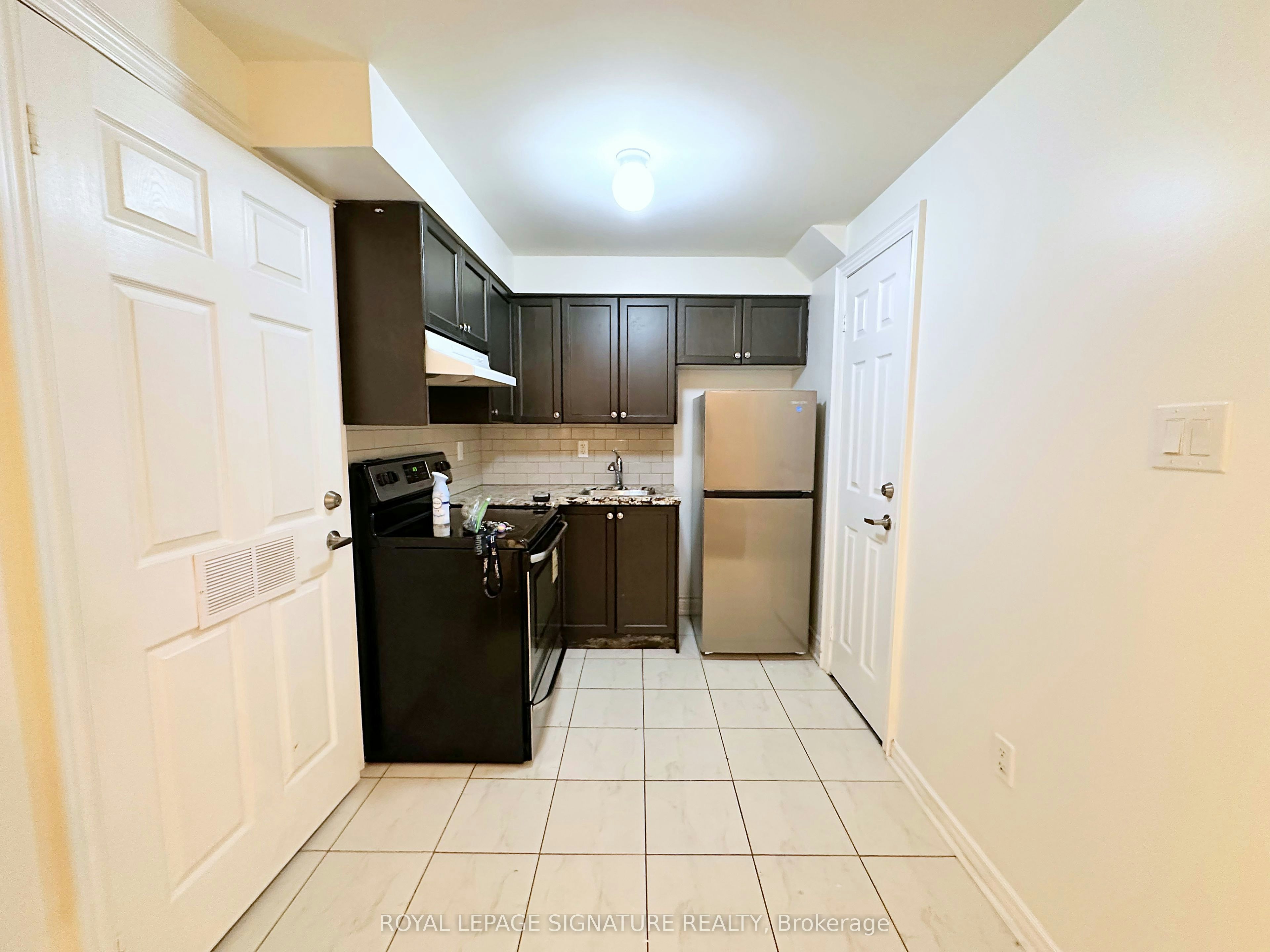 Bsmt-62 Beaver Avenue, Toronto, ON, M6H 2G1 - 5