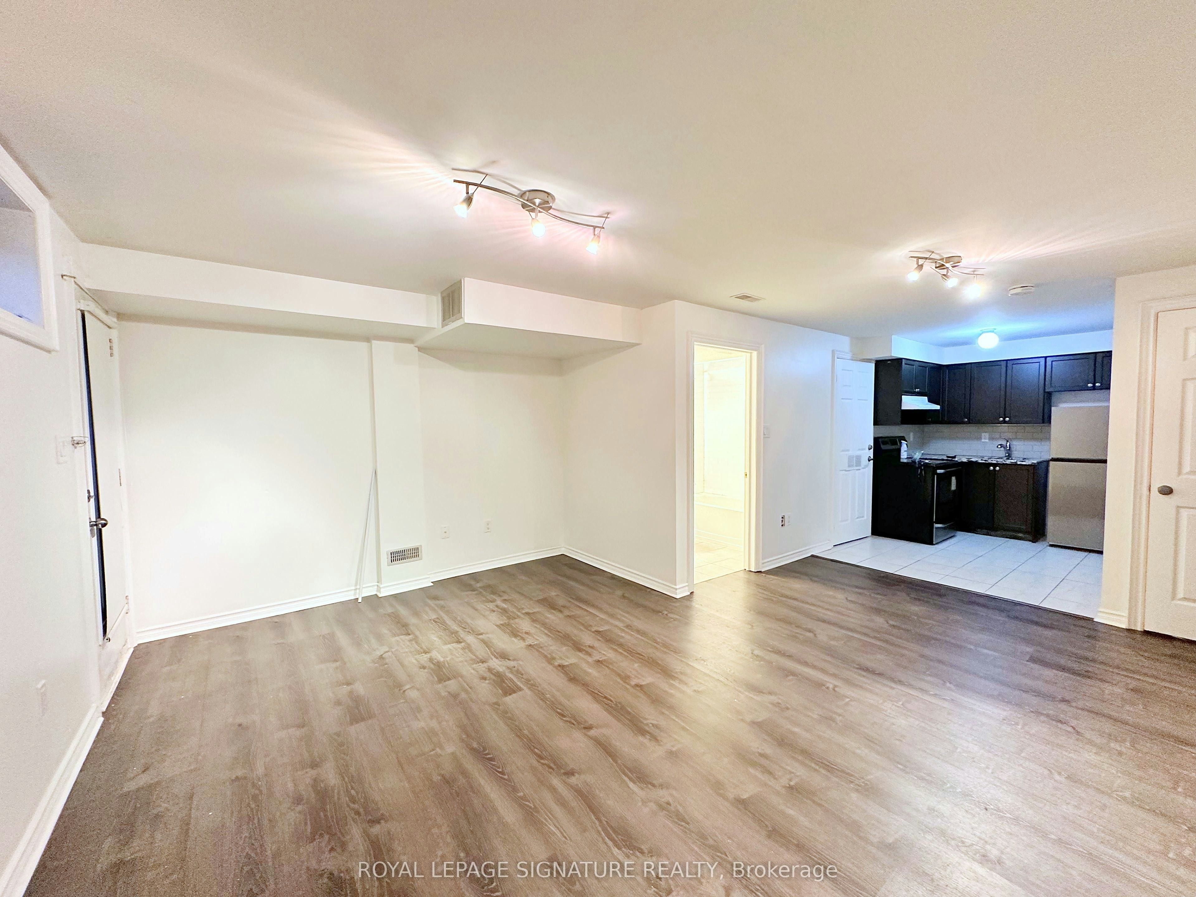 Bsmt-62 Beaver Avenue, Toronto, ON, M6H 2G1 - 10