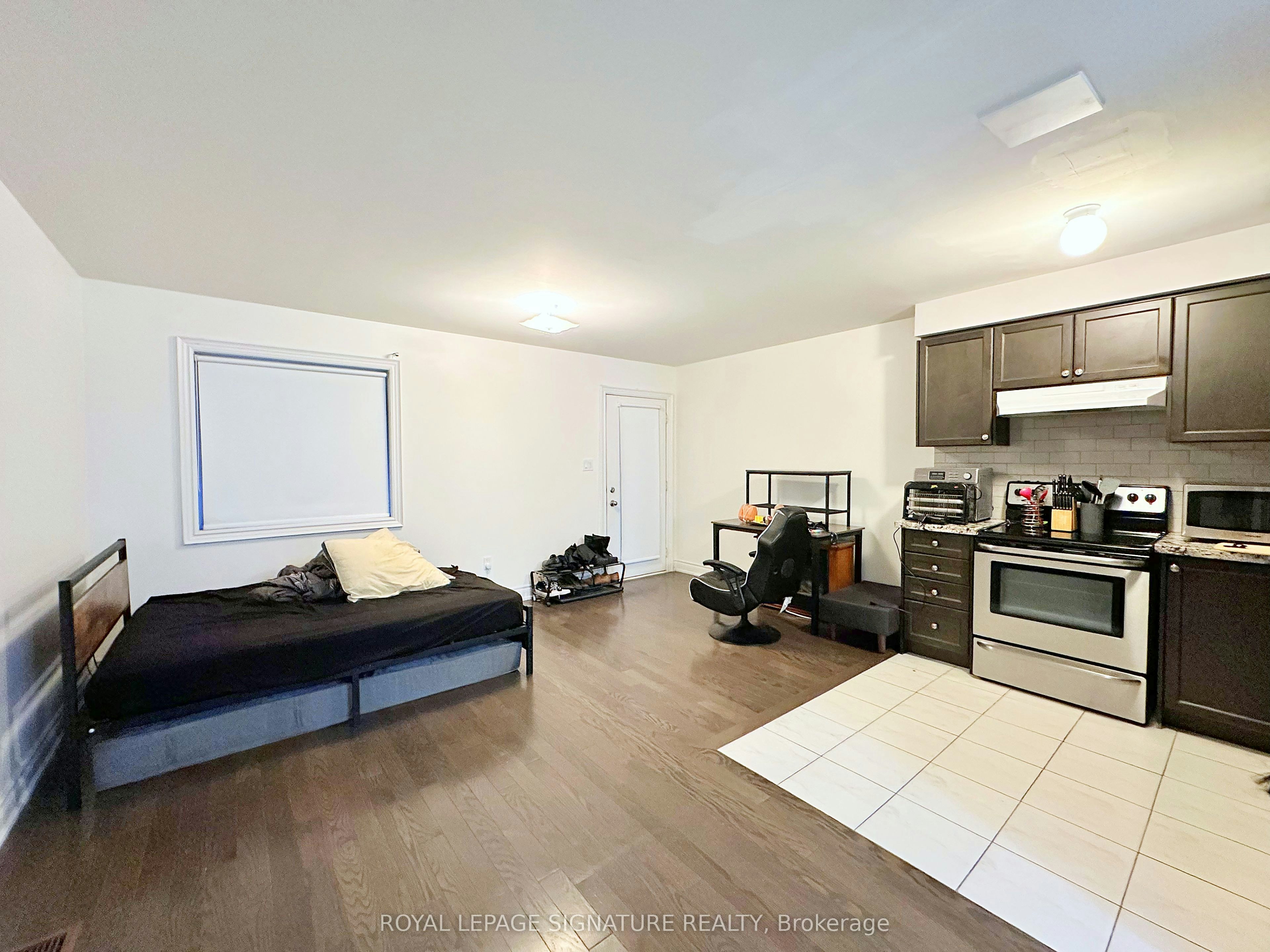 Main-62 Beaver Avenue, Toronto, ON, M6H 2G1 - 3