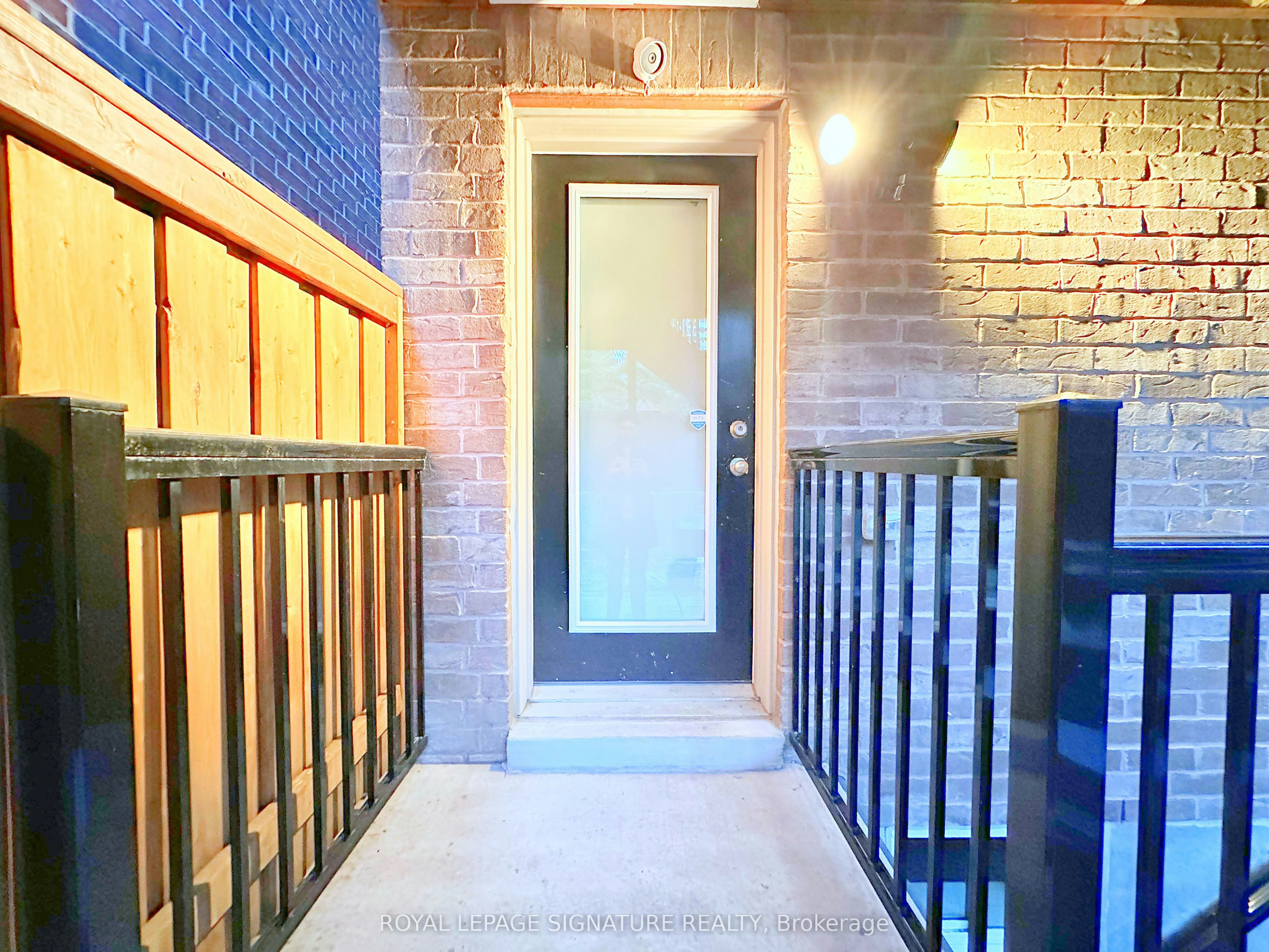 Main-62 Beaver Avenue, Toronto, ON, M6H 2G1 - 9