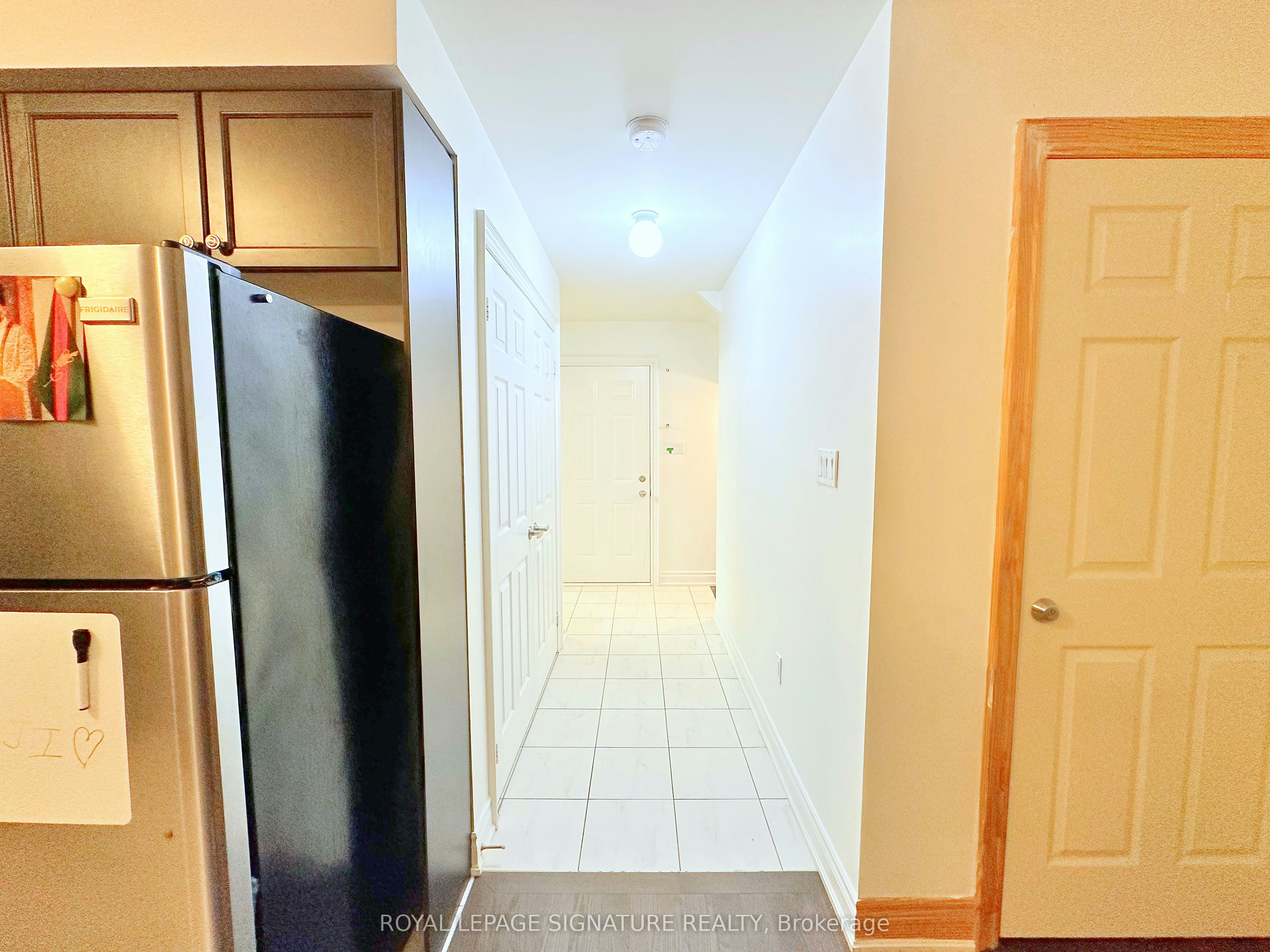 Main-62 Beaver Avenue, Toronto, ON, M6H 2G1 - 7