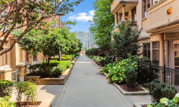 109-320 City Centre Drive